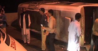 Lahore: 16 injured in road accident on The Mall 
